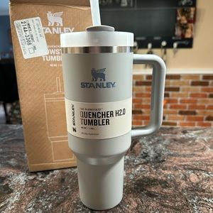 NWT Stanley 40oz Tumbler Fog